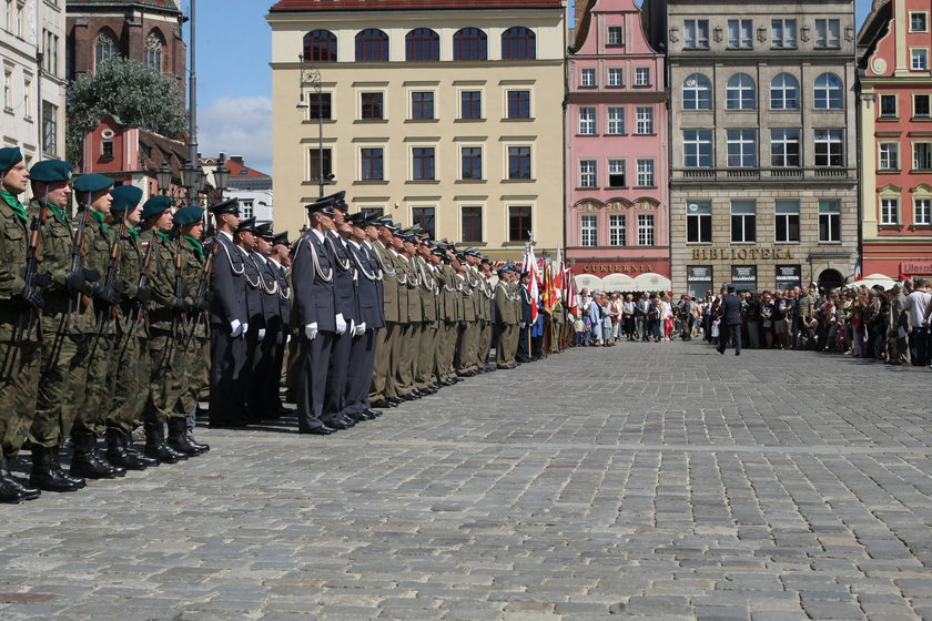 Żołnierze we wrocławskim Rynku