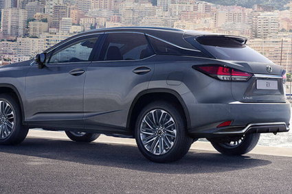 Wjedź swoją flotą na wyższy poziom – Lexus RX300