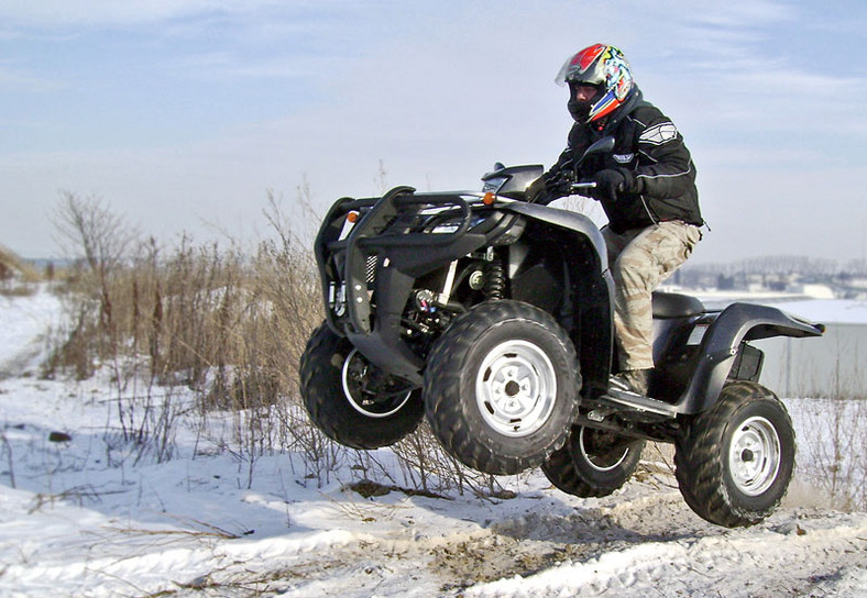 Suzuki Kingquad LTA 750 AXi LE 4x4 – śnieżne szaleństwo