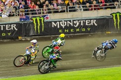 Żużlowa GP: Polskie podium w Toruniu. Dudek pierwszy, Zmarzlik trzeci