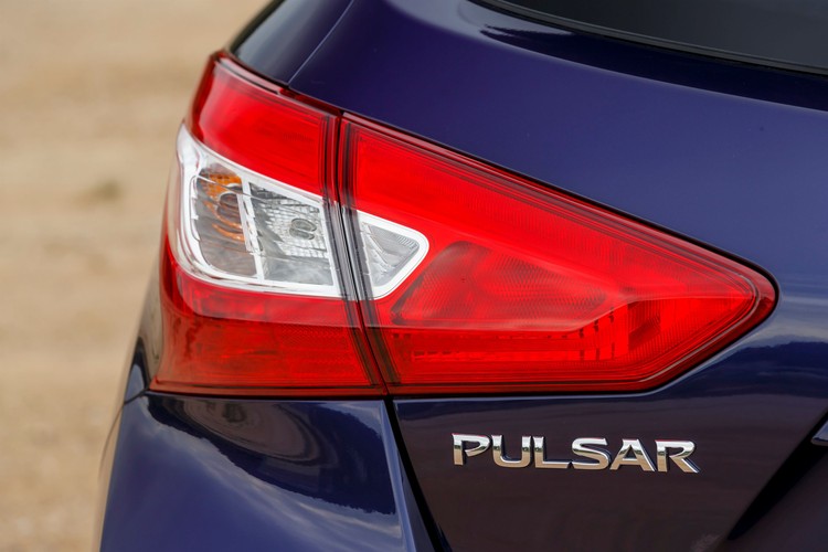 Nissan pulsar