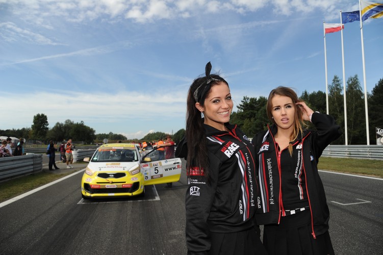 Dziewczyny Kia Lotos Race