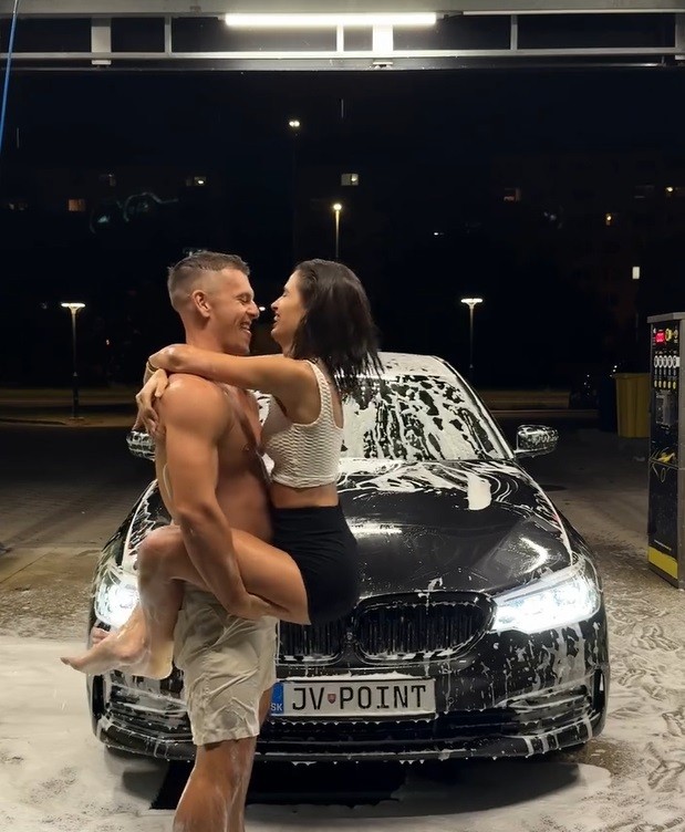 Influencer Filip ,,Jovinečko" Jovanovič s novou partnerkou Deny Stulíkovou.