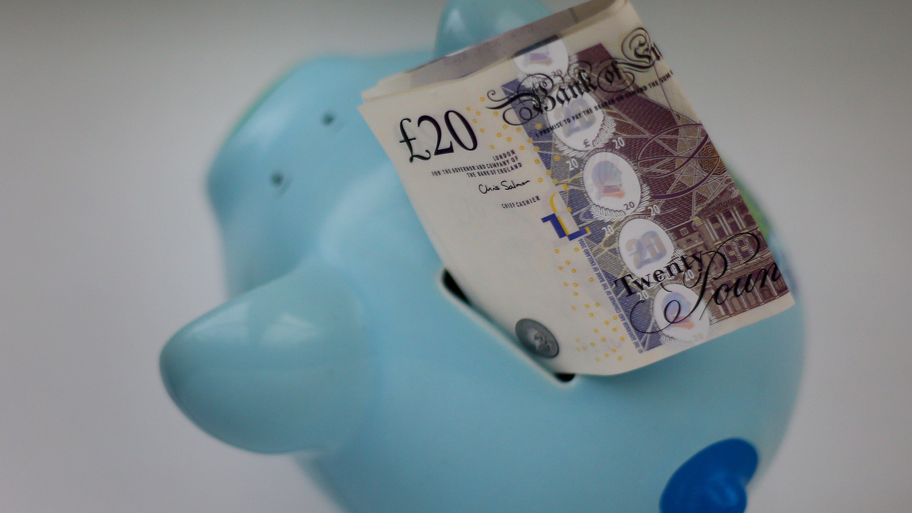 Reeves warned: Pension changes would hit working people hardest