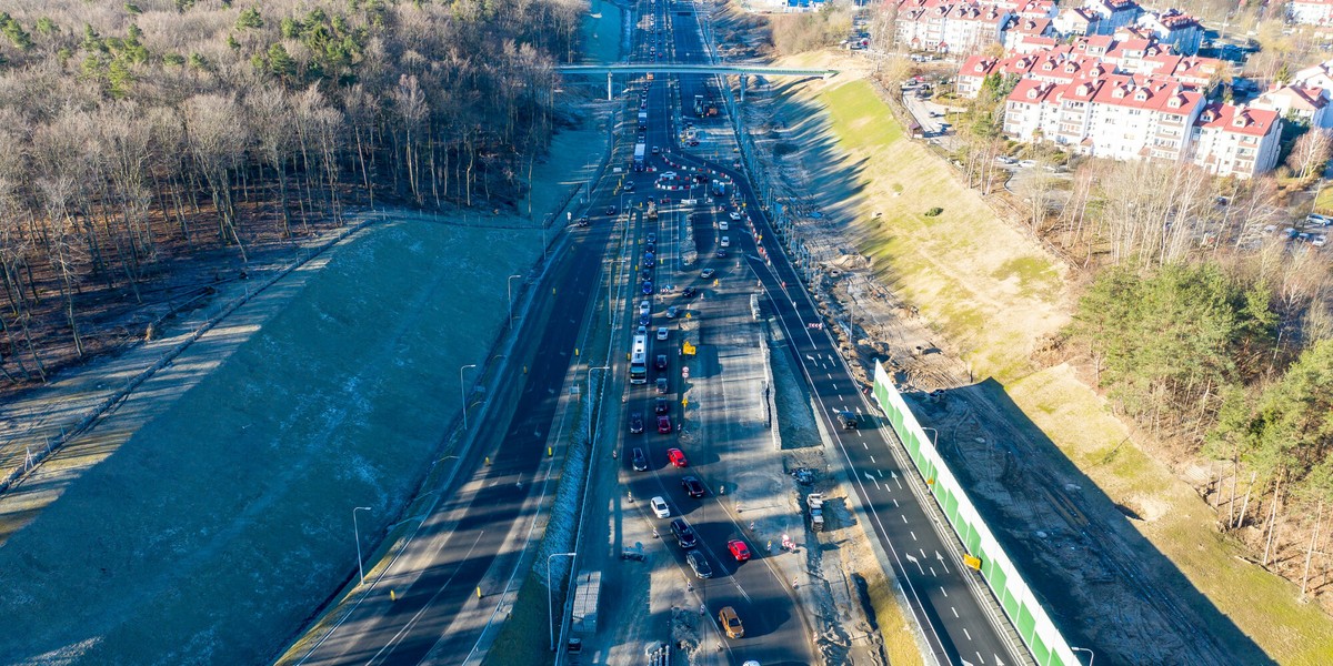 Ok. 475 km dróg krajowych oraz autostrad ma powstać w 2022 r. GDDKiA nie zmienia planów mimo wojny w Ukrainie.