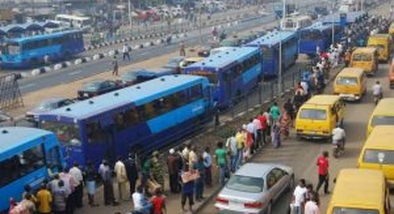 Commuters queuing for BRT buses in Lagos (File photo)