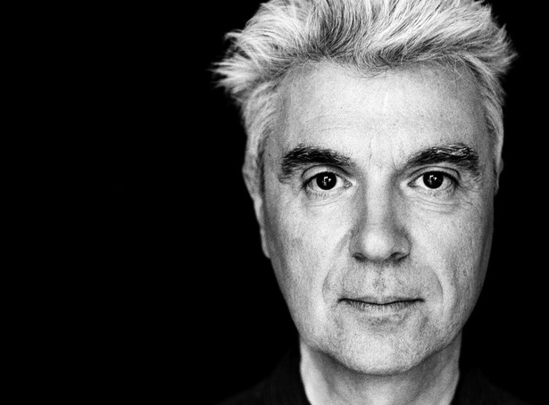 David Byrne i Fatboy Slim śpiewają (i grają) o żonie dyktatora