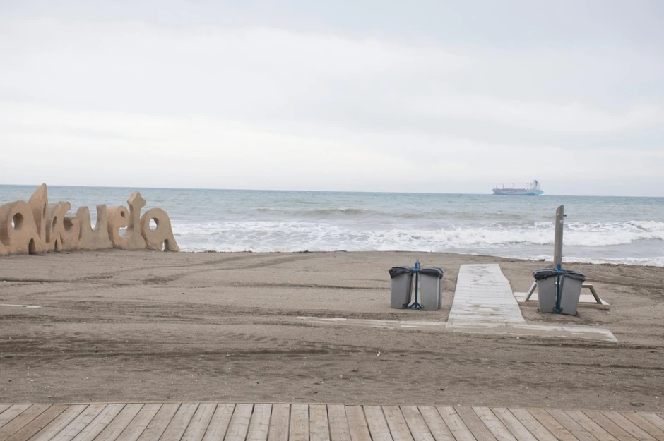 Plaža La Malaguerta, Malaga španija koronavirus