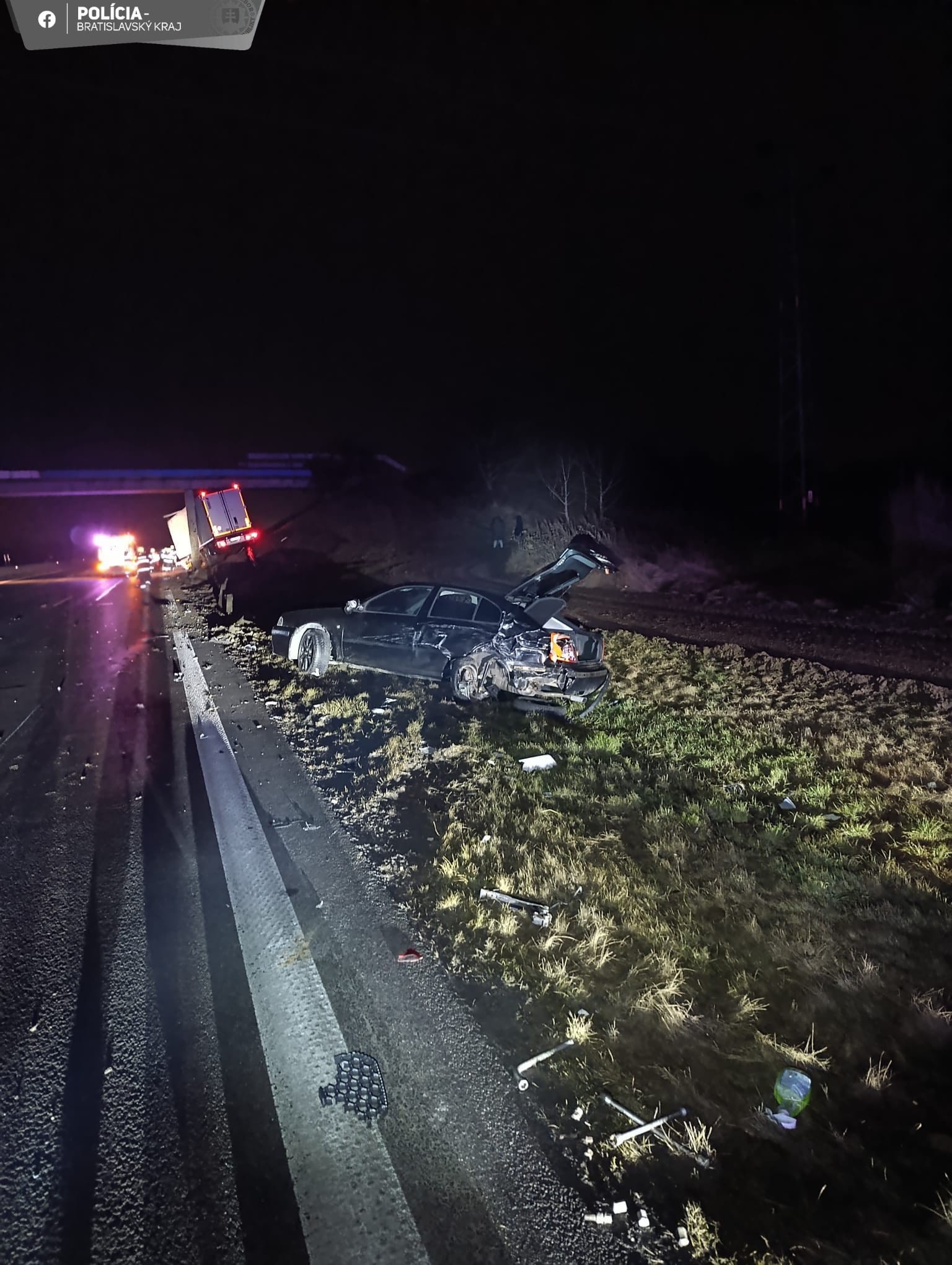 Na D1 v smere do Bratislavy je pre nehodu obmedzená premávka.