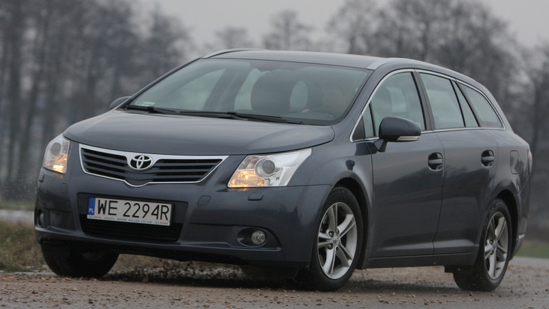 Toyota Avensis III Kombi (2008-18)/2009 r. za 24 900 zł