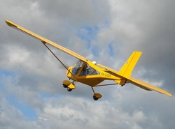 Na dnie jeziora odnaleziono awionetkę