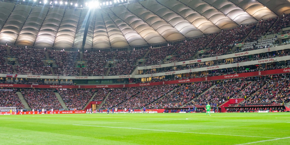 Przeraźliwe gwizdy kibiców na Stadionie Narodowym po meczu z Holandią 