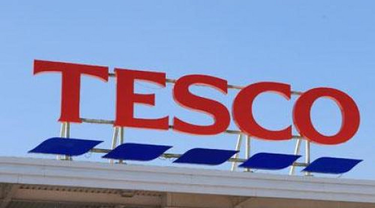 Őrület! 2700 milliárd forint a Tesco vesztesége