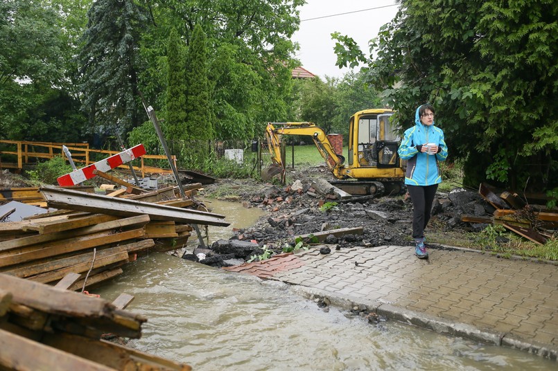 Zalana droga w Hałcnowie – dzielnicy Bielska-Białej