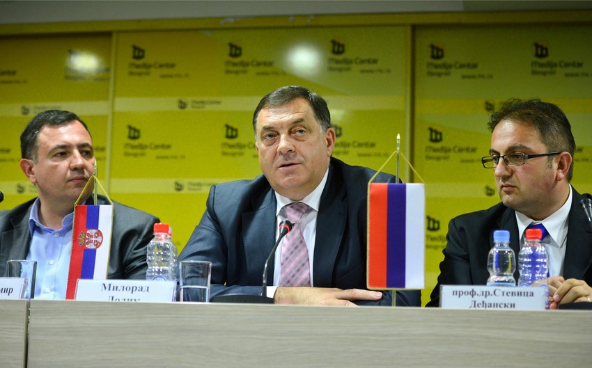 Milorad Dodik (u sredini) bio je jedan od učesnika skupa