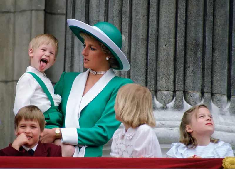 Księżna Diana i książę Harry / Tim Graham /GettyImages 