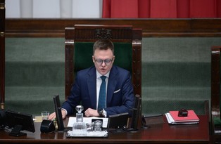 Sejm uchwalił budżet na 2024 rok. Podwyżki dla nauczycieli i wojskowych