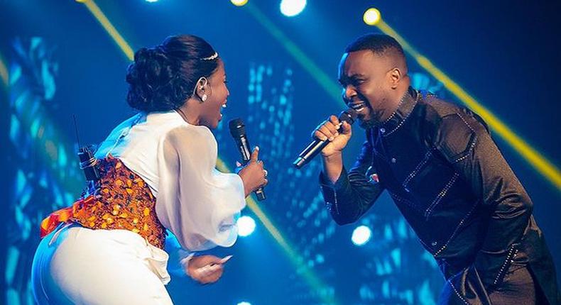 Diana Hamilton and Joe Mettle perform at 2021 VGMA