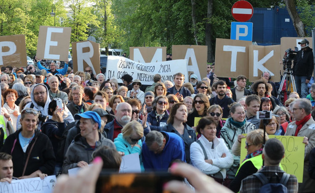 Rzeczniczka rządu: Przynosimy propozycję premiera. Jest 500 zł dodatku na rehabilitację dla niepełnosprawnych