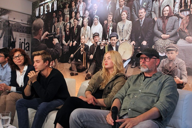 Reżyser Wojciech Smarzowski oraz aktorzy Vasylko Vasilik i Michalina Łabacz