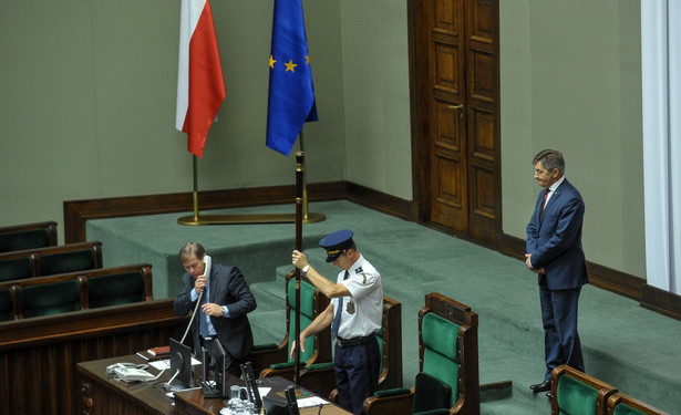Prezydenckie weta czy nowe ustawy o KRS i SN? Piotrowicz zdradza, czym najpierw zajmie się Sejm