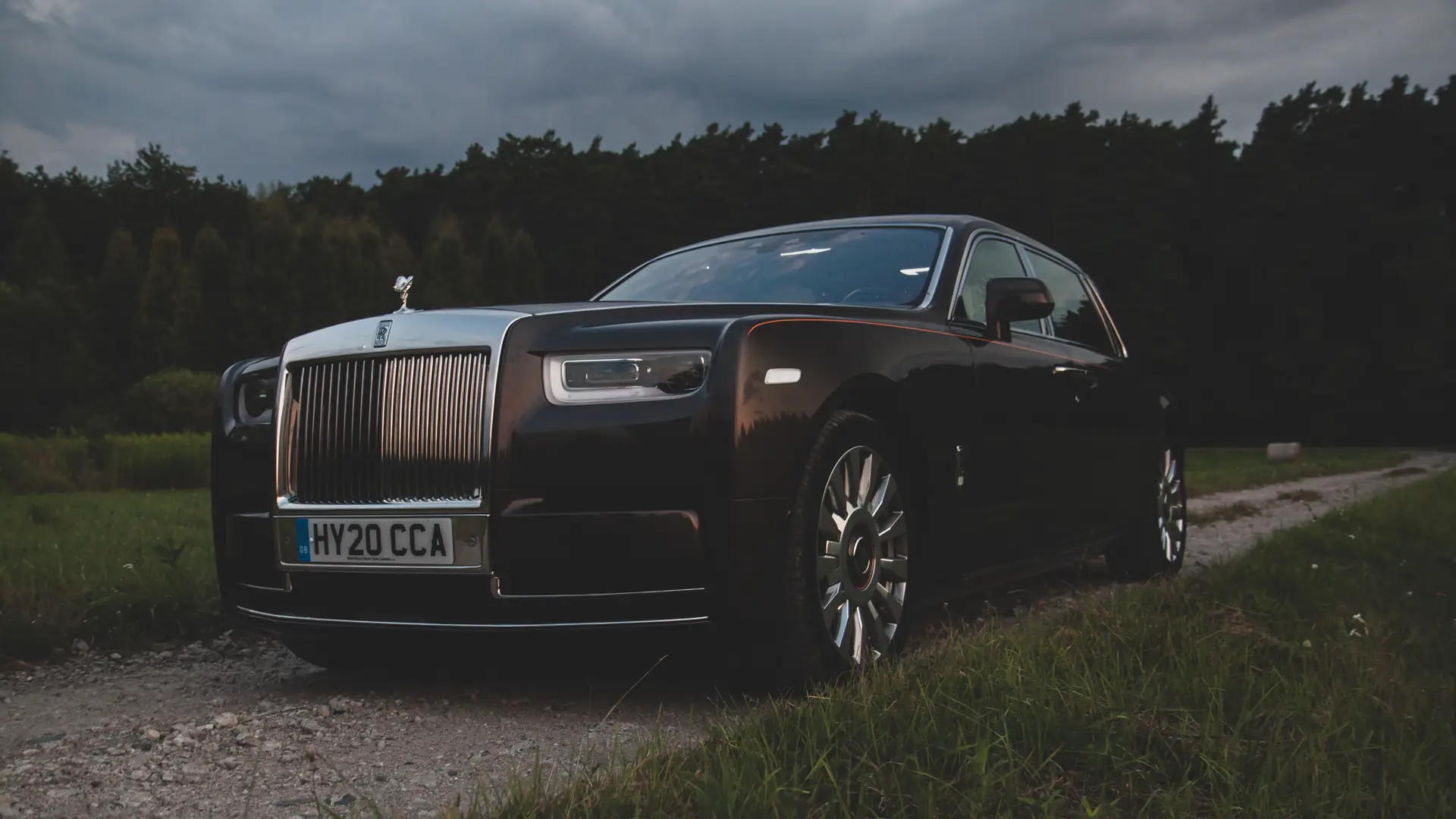 Marzenie warte 3 miliony. Wsiedliśmy za kółko legendarnego Rolls-Royce'a Phantom