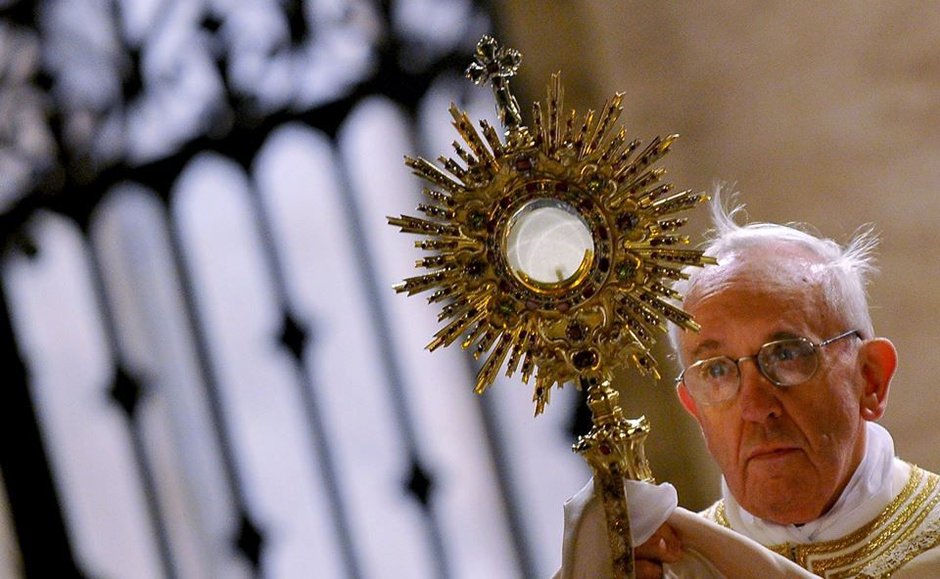 Obecność Chrystusa w Eucharystii możemy przyjąć przez wiarę