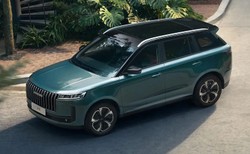 JAECOO 5 wjeżdża do Polski. Ceny sensacją, silnik 1.6 będzie hitem