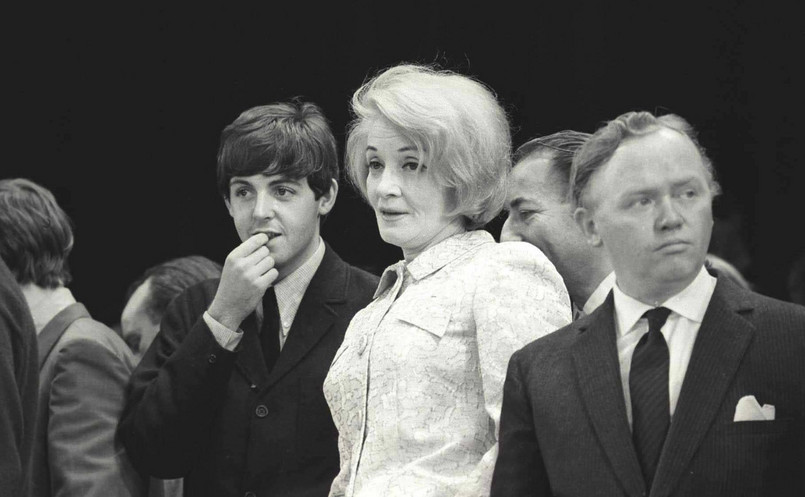 Paul McCartney obok Marlene Dietrich w 1963 roku