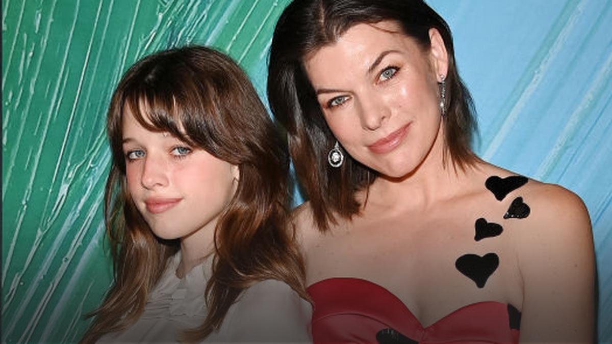 Mila Jovovich z córką Ever Gabo Anderson na gali amfAR w Los Angeles