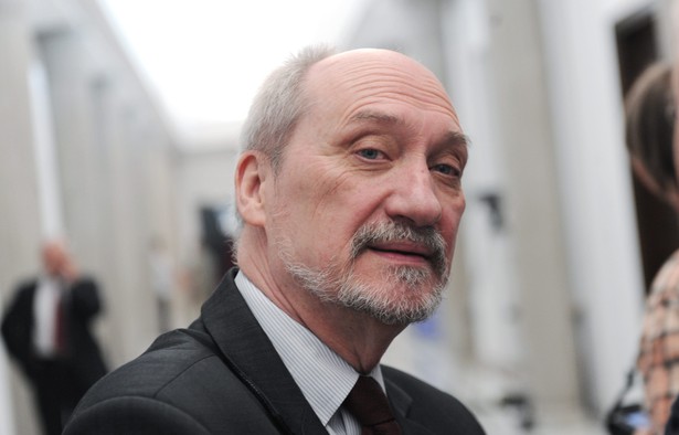 Macierewicz o działaniach rządu: To już nie cynizm, to moralna zbrodnia