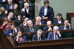 Rafalska: Rząd stawia rodzinę w centrum polityki społecznej