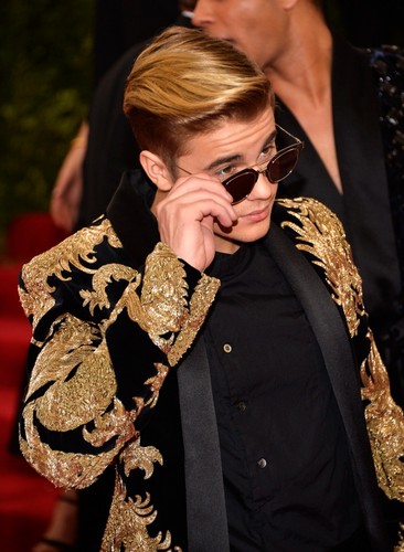 Justin Bieber na Met Ball 2015
