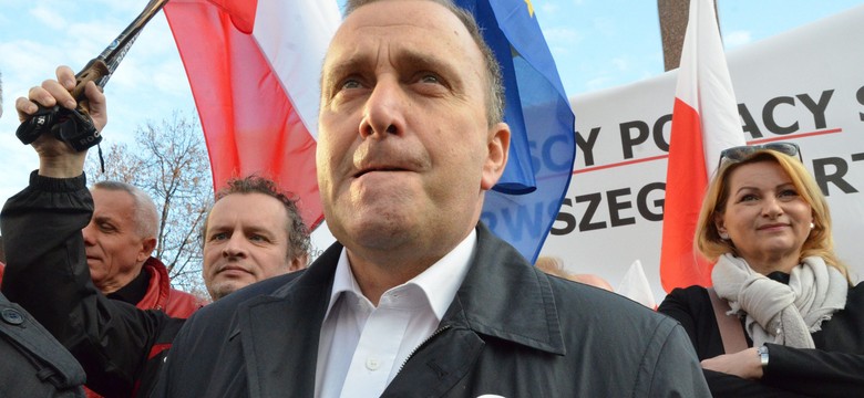 Schetyna krytykuje Dudę: Przyjechał, podpisał i wrócił na ferie. Niepoważne
