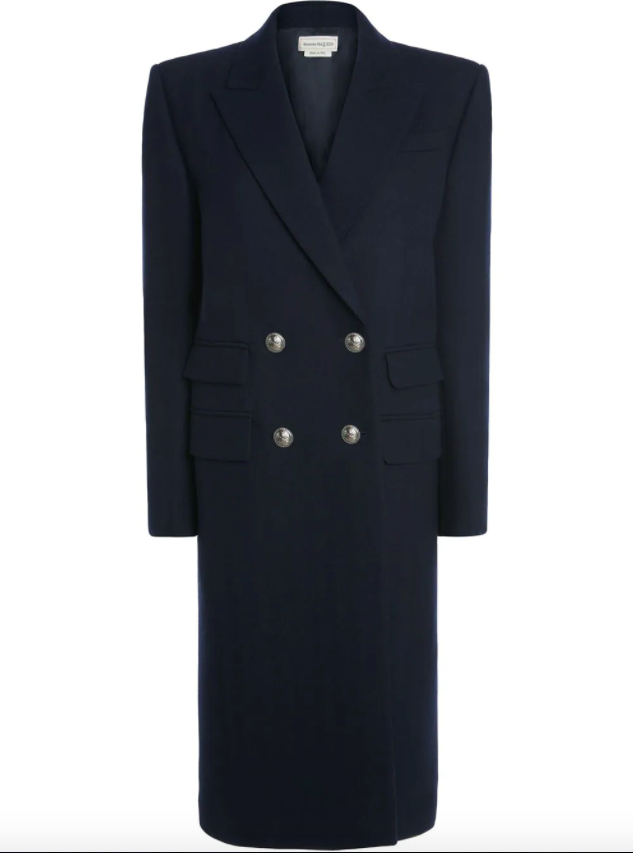 Manteau en maille aux lignes épurées d’Alexander McQueen pour environ CHF 2776.–, via Farfetch.