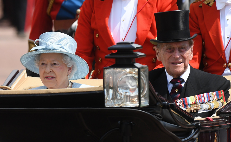 Brytyjska rodzina królewska podczas Trooping The Colour w Londynie