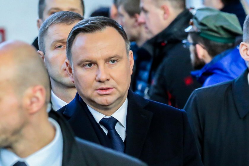 Wiadomo, dlaczego prezydent siedział w piątej ławce na pogrzebie Adamowicza