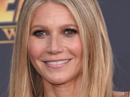 Gwyneth Paltrow 45 évesen is olyan bombanő, hogy akármelyik 25 évest maga mögé utasítja
