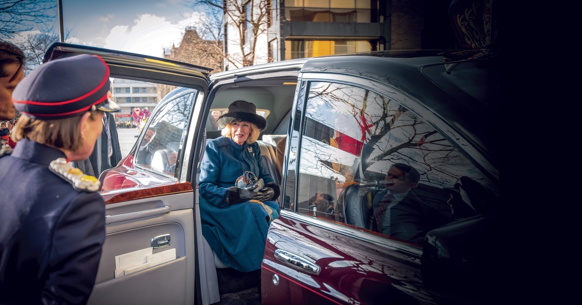 Queen Camilla: Behind the Scenes With a Working Royal (C1)