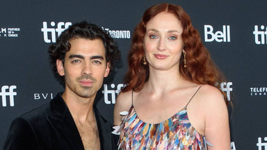 Joe Jonas chce rozwieść się z Sophie Turner. Artysta ma sam zajmować się córkami