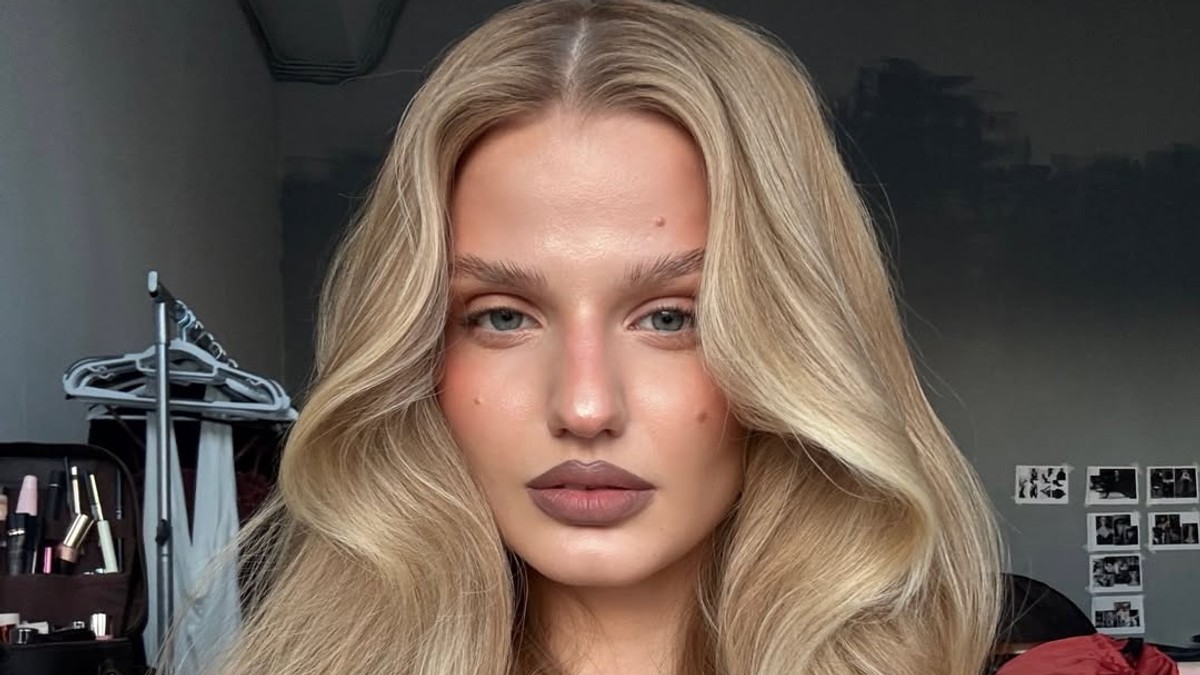 TikTok trik za savršene talase: Frizura gotova za nekoliko minuta bez odlaska kod frizera