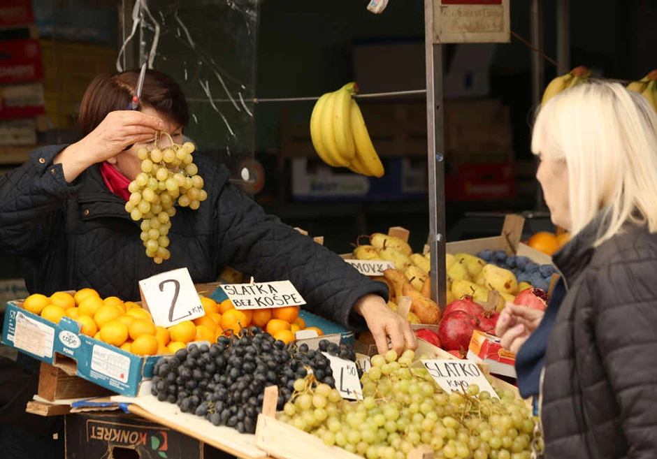 trznica-grozdje-01-872x610