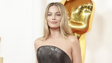 Oscary 2024. Pokaz mody na czerwonym dywanie. Margot Robbie zadała szyku