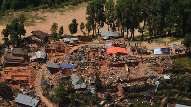 KE zwiększyła pomoc humanitarną dla Nepalu