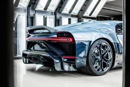 Unikalne Bugatti Chiron Profilee. Tapicerka z pasków o długości 2,5 km, 0-100 km/h w 2,3 s!