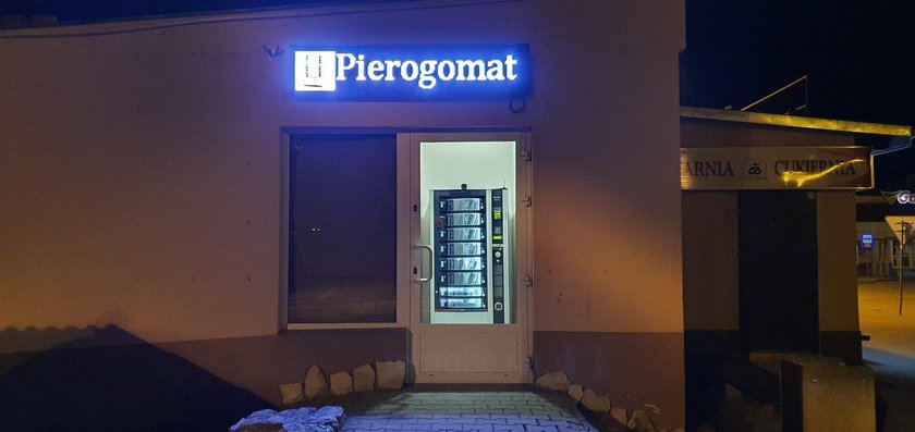 W Polsce działa pierwszy automat z pierogami