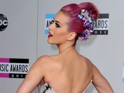 Mrucz i miaucz z Katy Perry! Gwiazda lansuje swoje perfumy