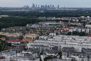 Pożar w Ząbkach. Mieszkańcy mogą wchodzić do swoich lokali, ale tylko w asyście policji
