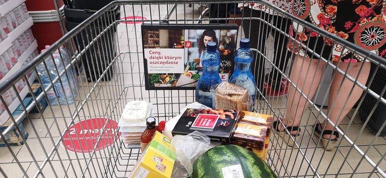 Strajk ostrzegawczy w "Kauflandzie" w najbliższą niedzielę. Ile zarabiają pracownicy sieci sklepów?