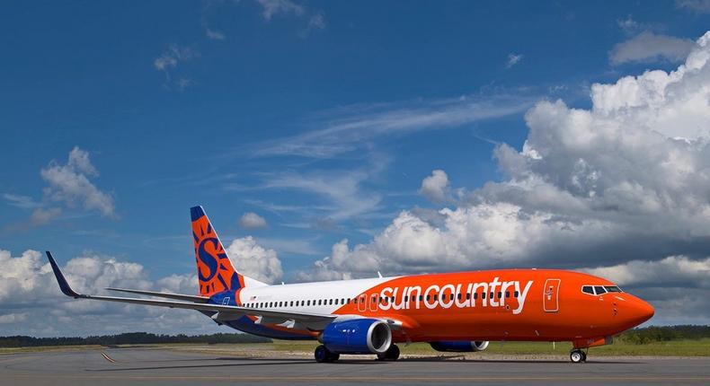 Sun Country's new livery.IAC Aircraft Painting